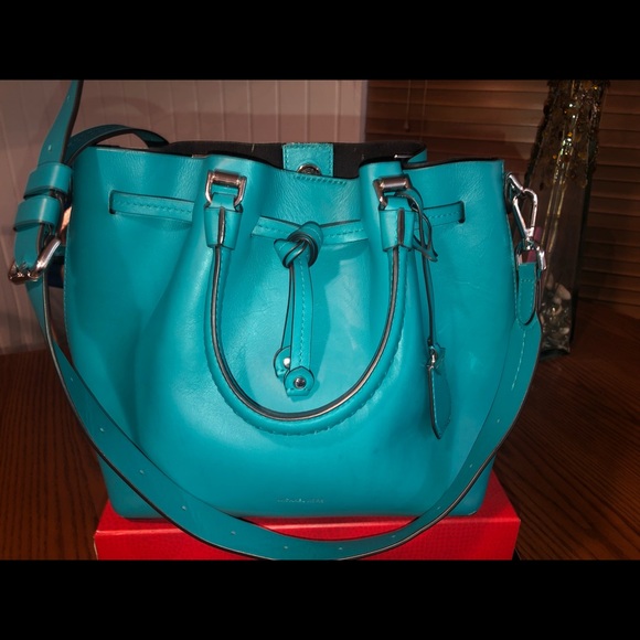 Micheal Kors Turquoise Handbag. - Picture 2 of 2